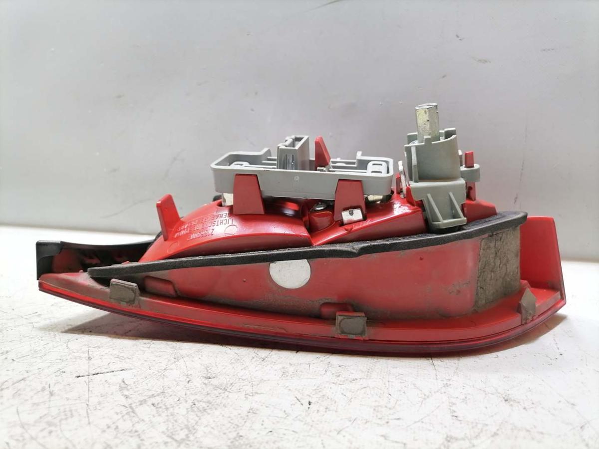 Audi A4 8K B8 original R&uuml;cklicht R&uuml;ckleuchte Schlussleuchte innen links Kombi Bj.2009